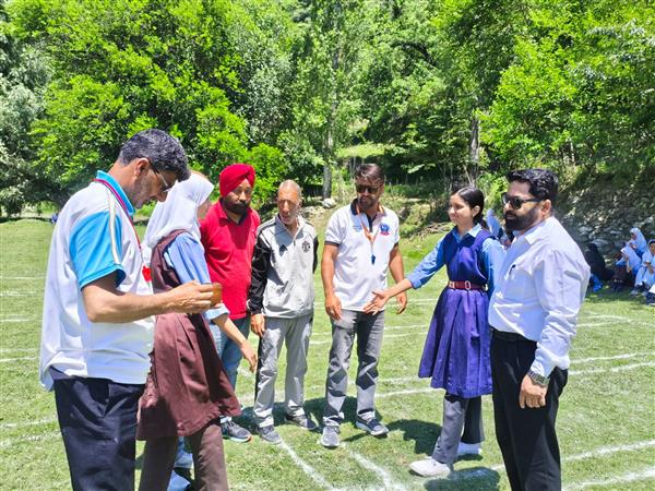 Inter school zone Level under 17 girls kho kho compitition